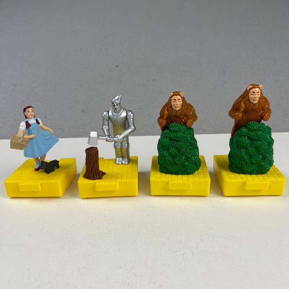Blockbuster Wizard of Oz Toy Figures Vintage 1997 Movie Memorabilia Tin Man Lion